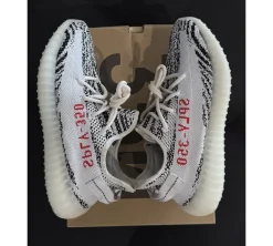 adidas Yeezy Boost 350 V2 Zebra (USADO) - 42 2/3