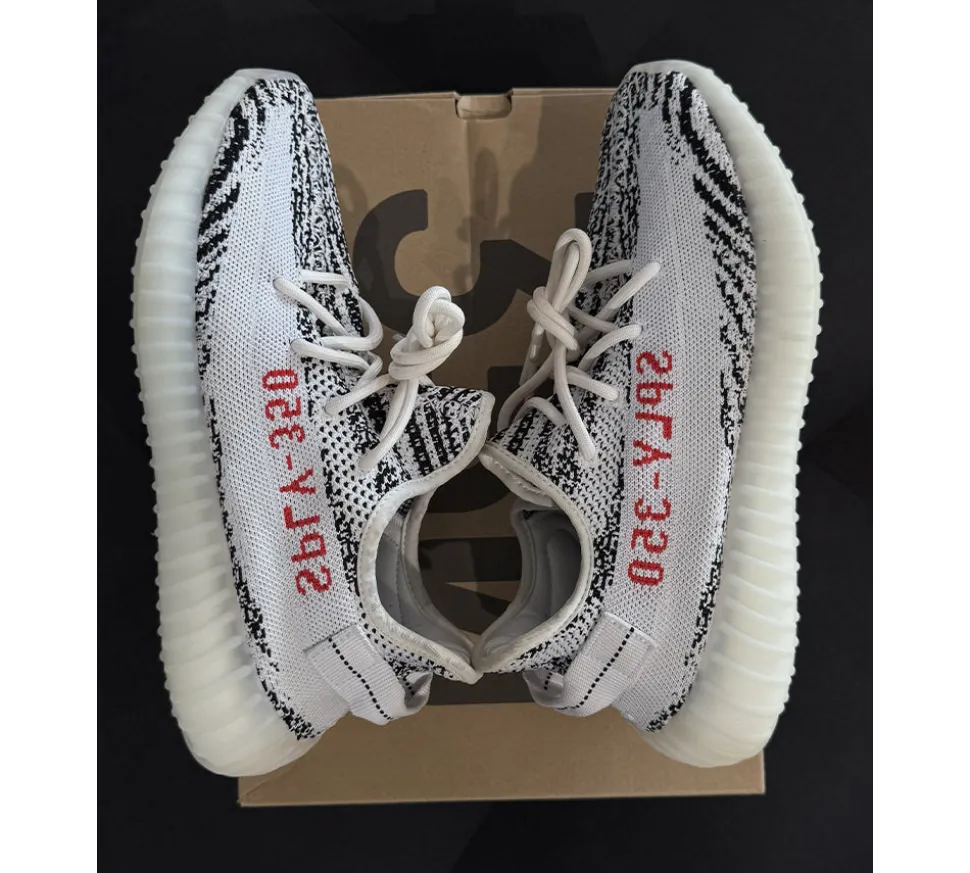 adidas Yeezy Boost 350 V2 Zebra (USADO) - 42 2/3