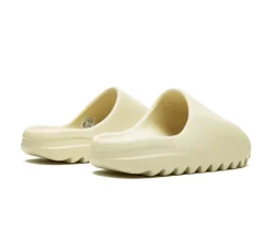 adidas Yeezy Slide - Bone