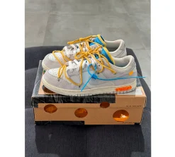 Dunk Low Off-White (42) - Lot 34 (USADO)