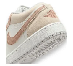 Jordan 1 Low SE - Legend Light Brown