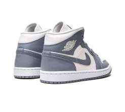 Jordan 1 Mid - Stealth