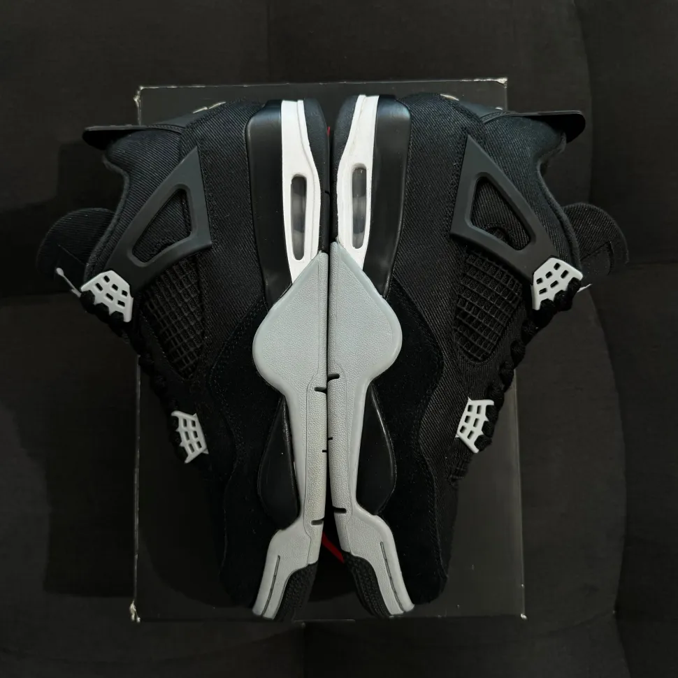 Jordan 4 Retro 42.5 - Black Canvas (USADO)