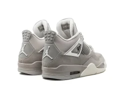Jordan 4 - Retro Frozen Moments