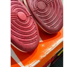 Jordan 1 Retro High OG (42.5) - Chicago Lost and Found (USADO)