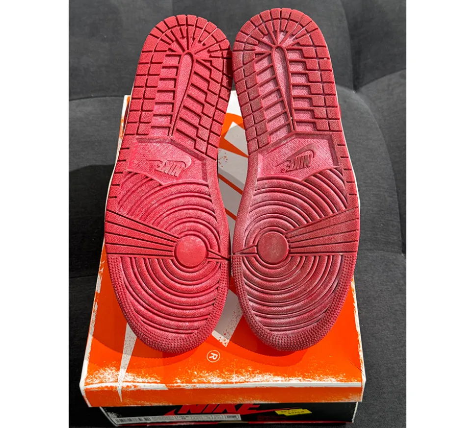 Jordan 1 Retro High OG (42.5) - Chicago Lost and Found (USADO)