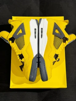 Jordan 4 Retro (46) - Lightning (USADO)