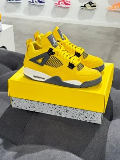 Jordan 4 Retro (46) - Lightning (USADO)