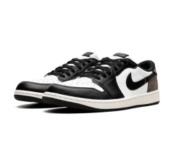 Jordan 1 Retro Low OG - Mocha