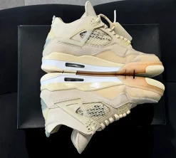 Jordan 4 Retro (40) - Off-White Sail (USADO)