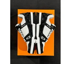 Louis Vuitton LV Trainer (44) - White Black (USADO)