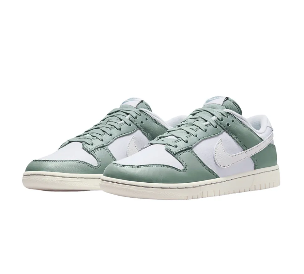 Nike Dunk Low - Mica Green