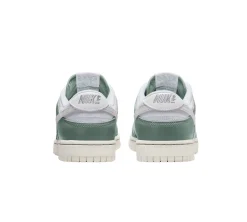 Nike Dunk Low - Mica Green