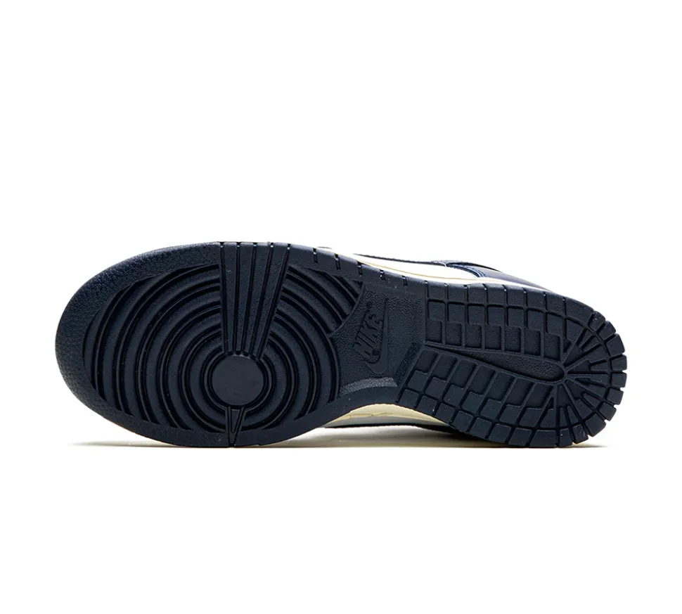 Nike Dunk Low PRM - Vintage Navy