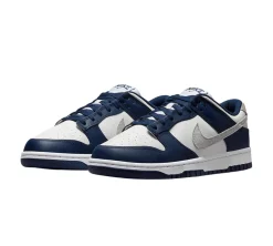 Nike Dunk Low - Summit White Midnight Navy