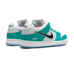 Nike SB Dunk Low - April Skateboards