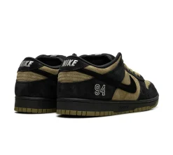 Nike SB Dunk Low - Supreme 94 Camper Green