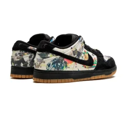 Nike SB Dunk Low - Supreme Rammellzee