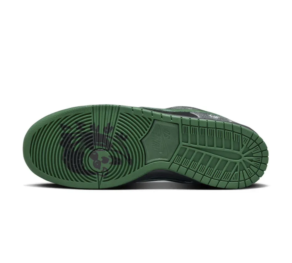 Nike SB Dunk Low - There Skateboards