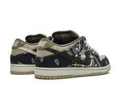 Nike SB Dunk Low Travis Scott