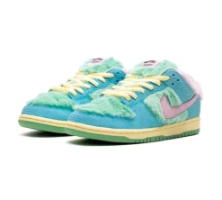 Nike SB Dunk Low - Verdy Visty