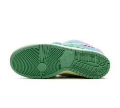 Nike SB Dunk Low - Verdy Visty