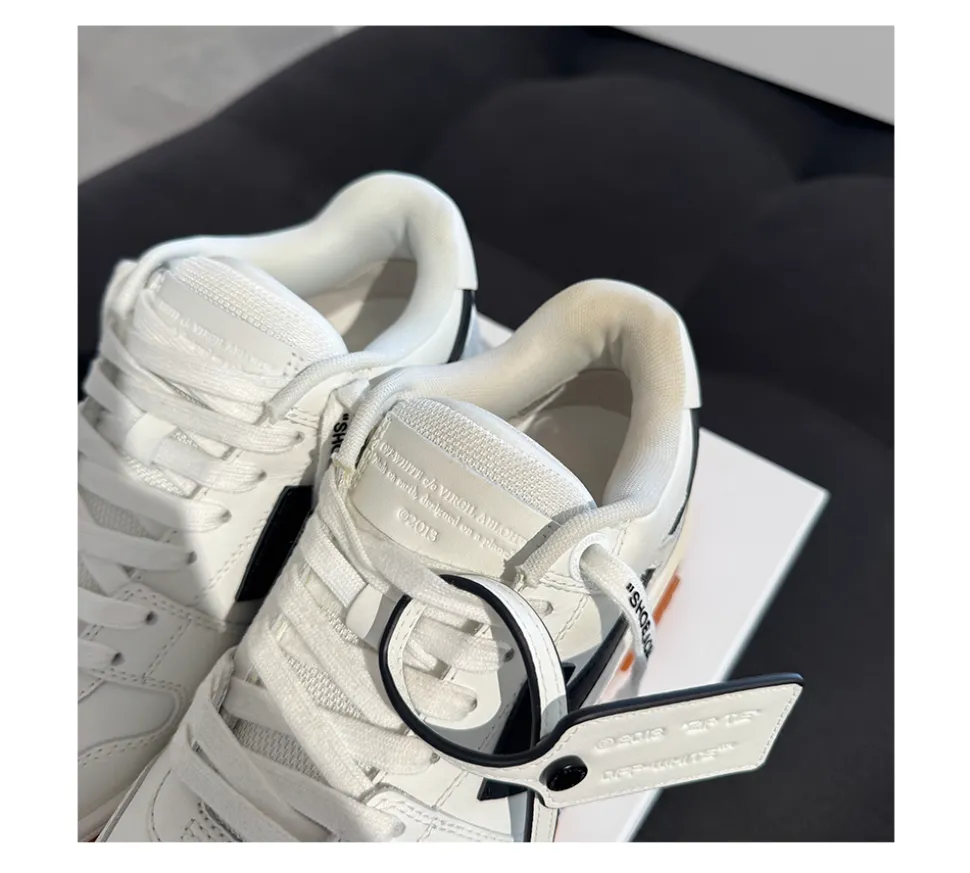 OFF-WHITE Out Of Office OOO Low Tops (38) - White Black Gum (USADO)